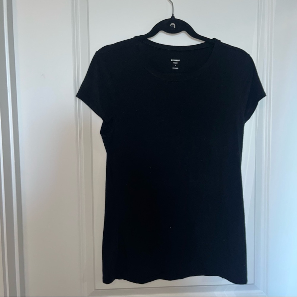 Express Black Short Sleeve Crewneck Tee